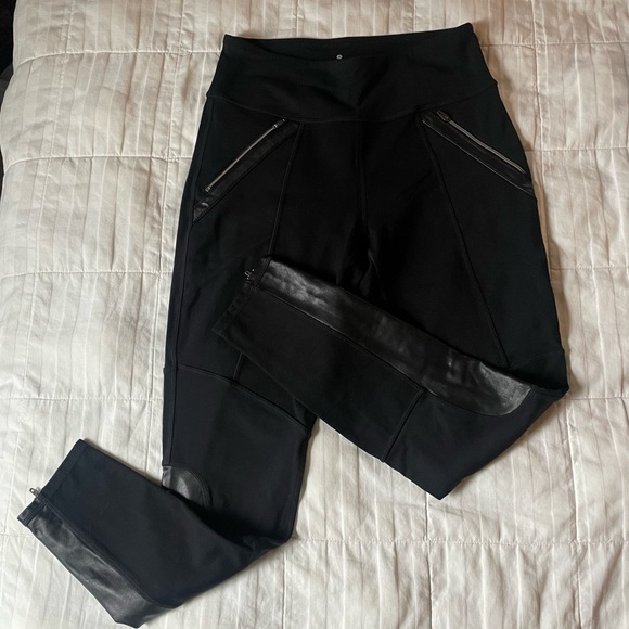 NWOT Athleta black Moto skinny pant with accents Med - Picture 2 of 8